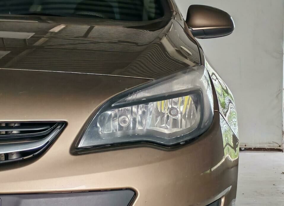 Opel Astra 1.6 MT (115 л.с.)