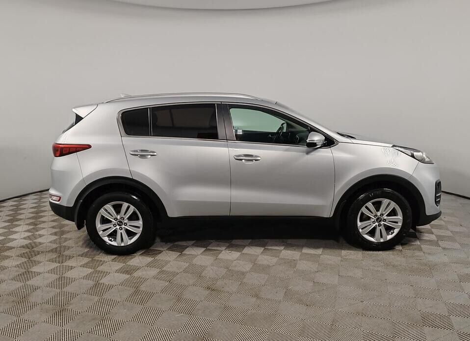 Kia Sportage, IV 2.0 AT (150 л.с.)