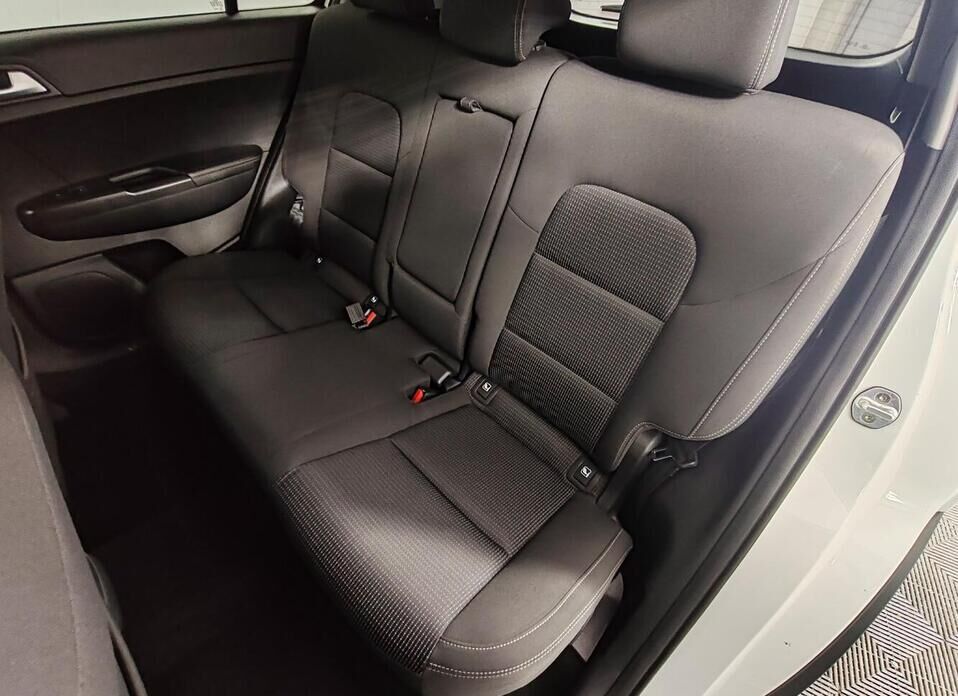 Kia Sportage 2.0 AT (150 л.с.) 4WD