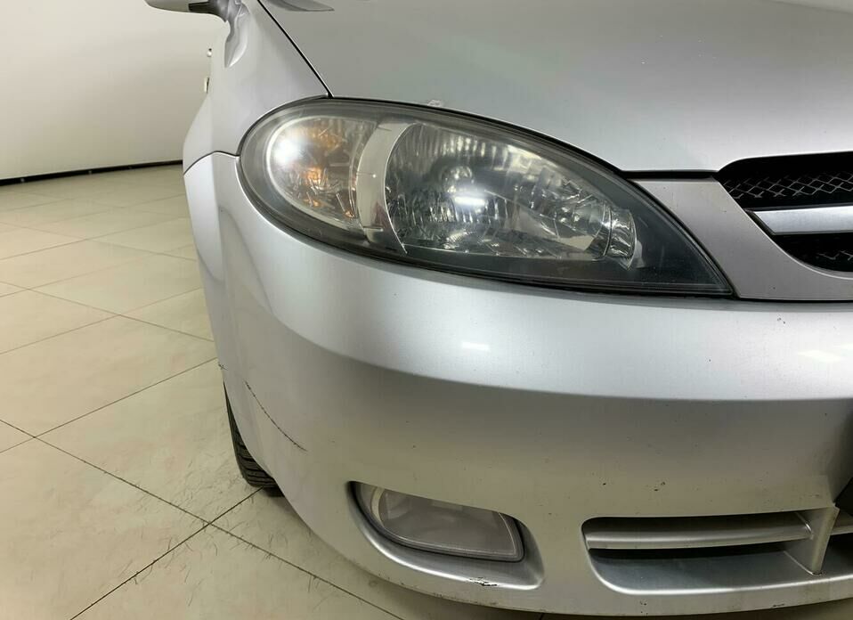 Chevrolet Lacetti 1.6 MT (109 л.с.)