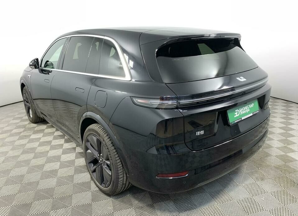 LiXiang L7 52.3 kWh 1.5hyb AT (449 л.с.) 4WD