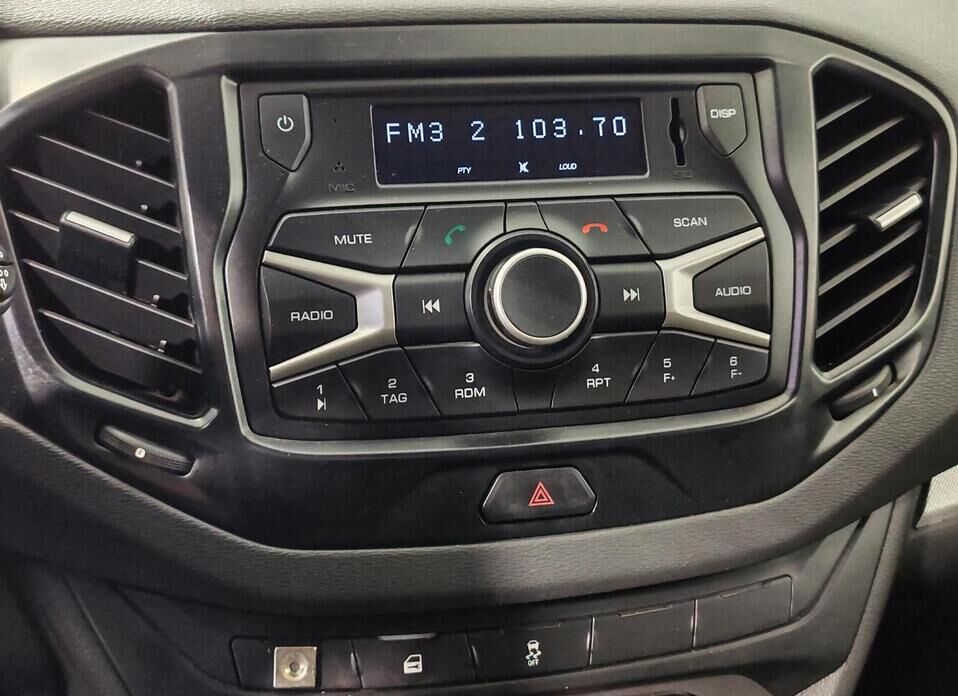 LADA (ВАЗ) Vesta, I 1.6 MT (106 л.с.)