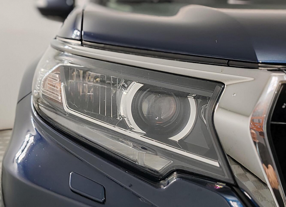 Toyota Land Cruiser Prado, 150 Series Рестайлинг 2 2.8d AT (177 л.с.) 4WD