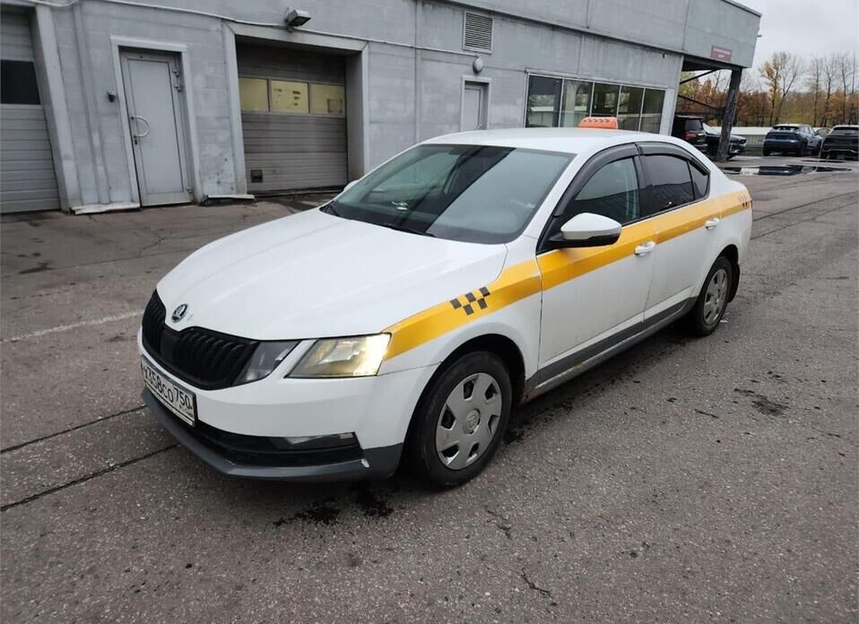 Skoda Octavia, III (A7) Рестайлинг 1.6 AT (110 л.с.)