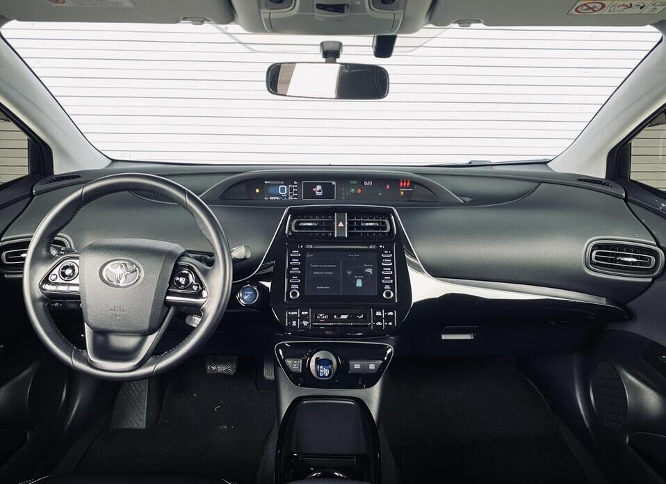 Toyota Prius, IV Рестайлинг (XW50) 1.8hyb AT (98 л.с.)