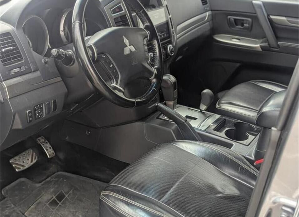 Mitsubishi Pajero 3.0 AT (174 л.с.) 4WD