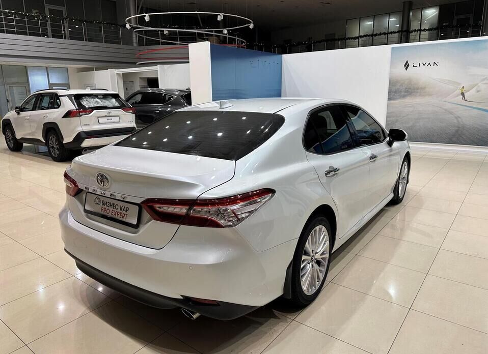 Toyota Camry, VIII (XV70) 2.5 AT (181 л.с.)