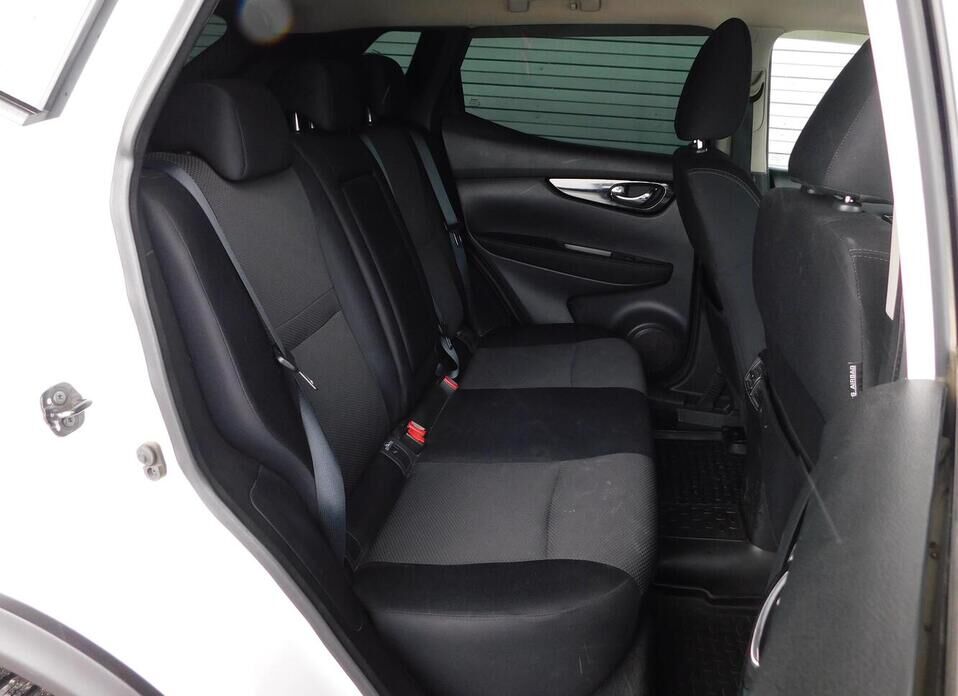 Nissan Qashqai, II 2.0 CVT (144 л.с.) 4WD
