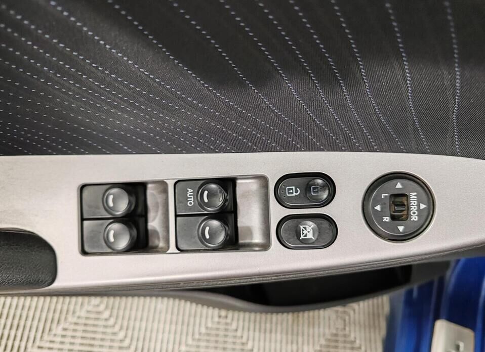 Hyundai Solaris, I Рестайлинг 1.6 AT (123 л.с.)
