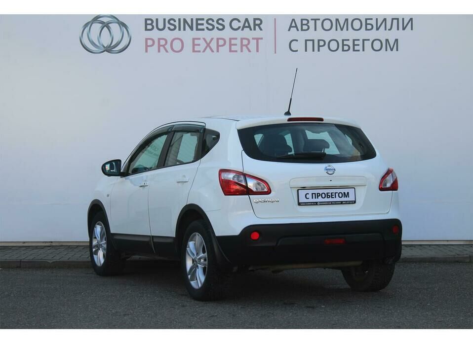 Nissan Qashqai 1.6 CVT (117 л.с.)