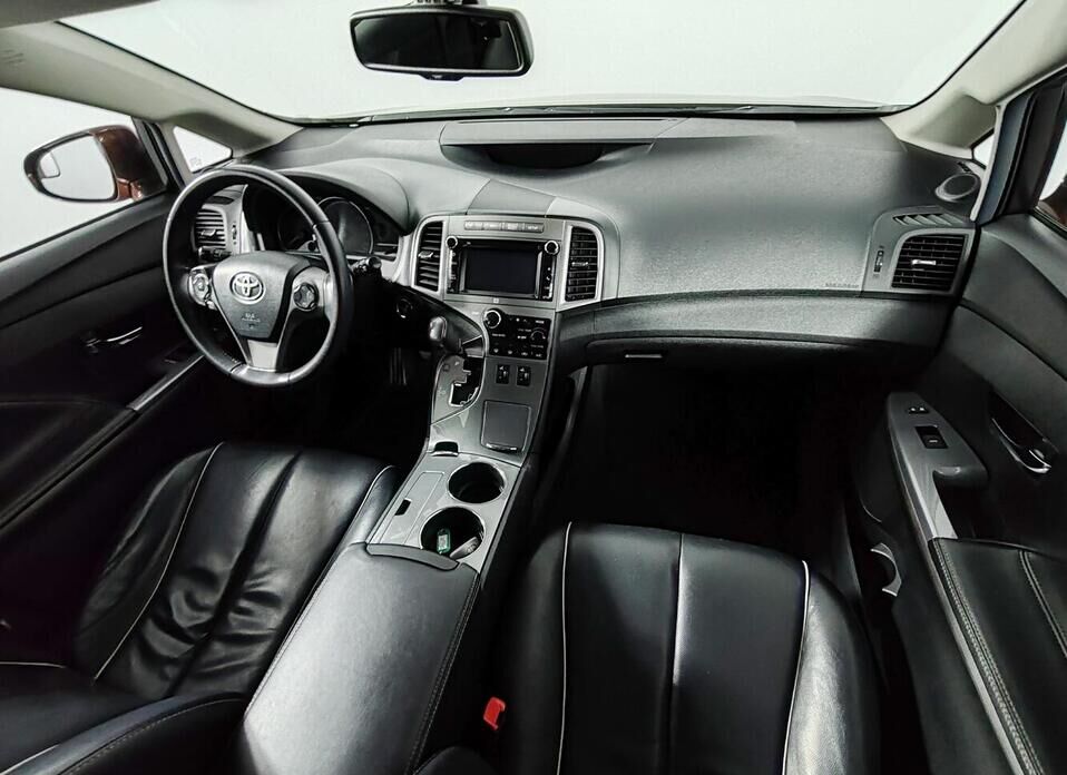 Toyota Venza, I Рестайлинг 2.7 AT (185 л.с.) 4WD
