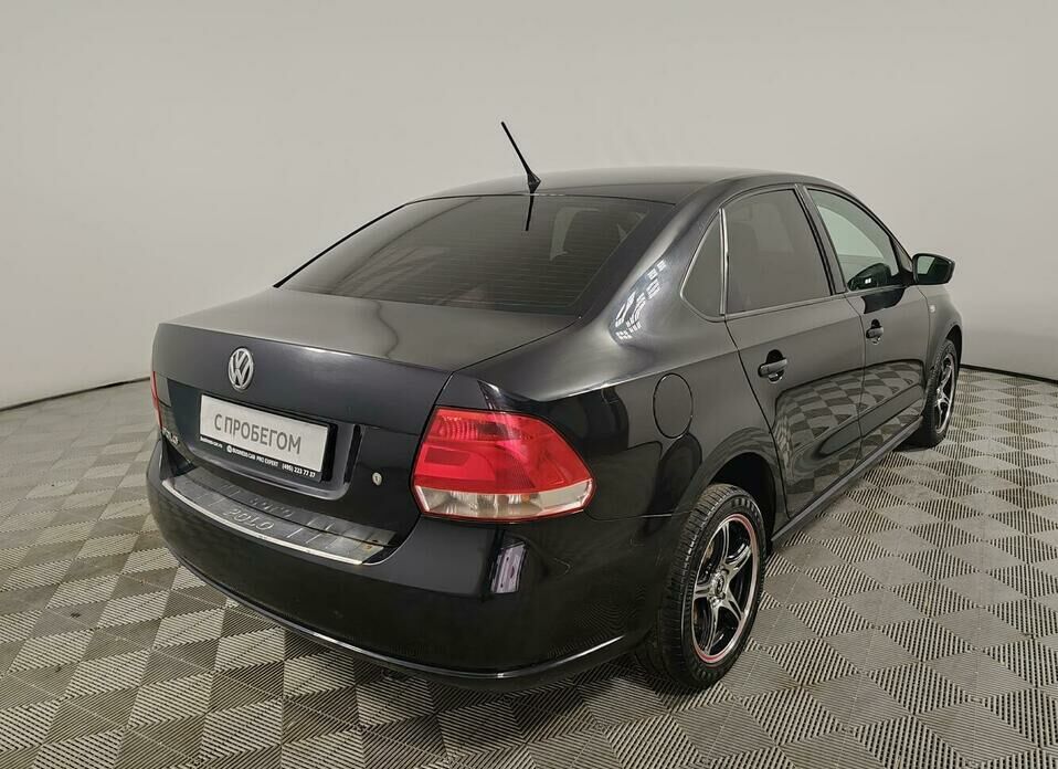 Volkswagen Polo 1.6 AT (105 л.с.)