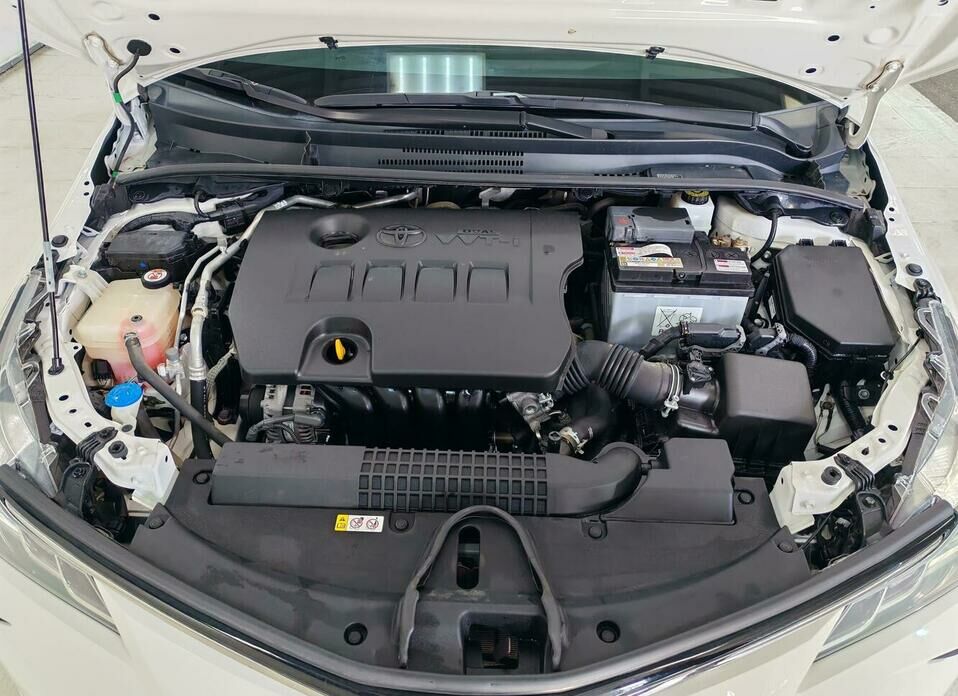 Toyota Corolla 1.6 CVT (122 л.с.)