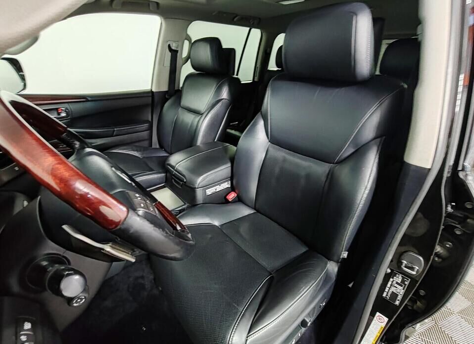 Lexus LX, III Рестайлинг 570 5.7 AT (367 л.с.) 4WD
