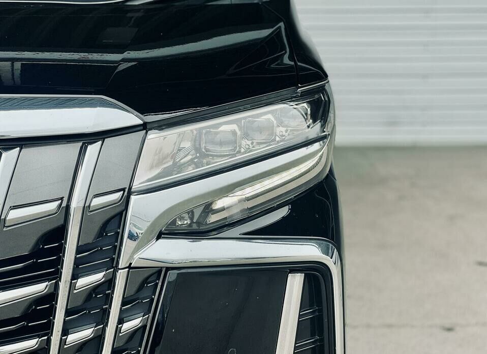 Toyota Alphard 3.5 AT (300 л.с.) 4WD