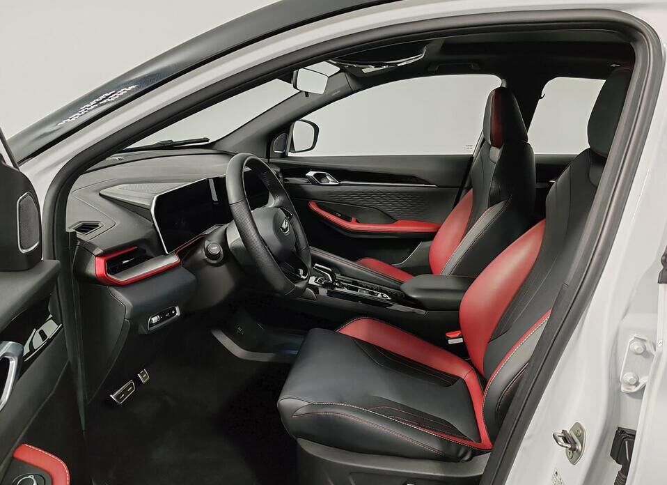 Geely Coolray, I Рестайлинг 1.5 AMT (147 л.с.)