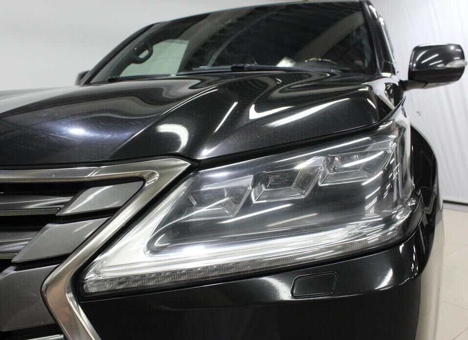Lexus LX, III Рестайлинг 2 570 5.7 AT (367 л.с.) 4WD