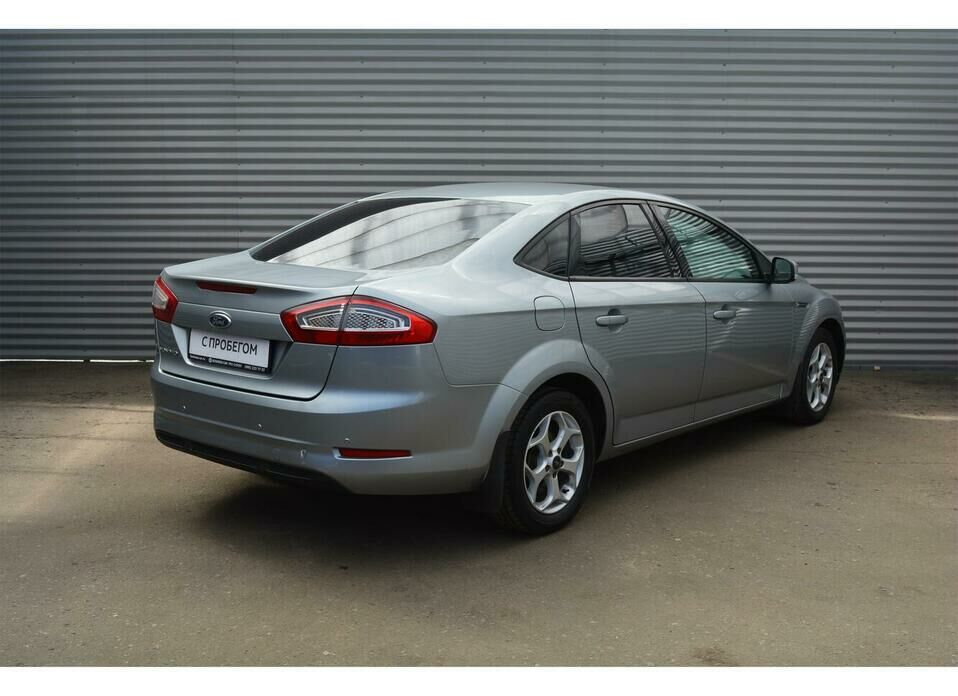 Ford Mondeo 1.6 MT (160 л.с.)