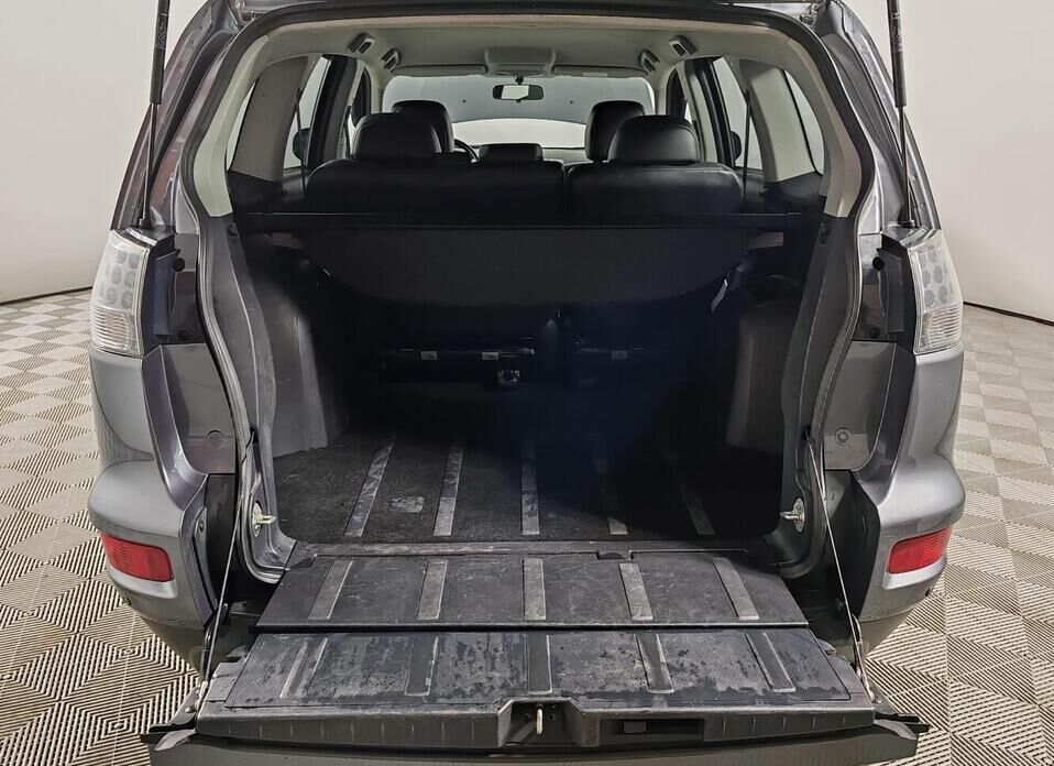 Mitsubishi Outlander, II Рестайлинг 2.0 CVT (147 л.с.) 4WD