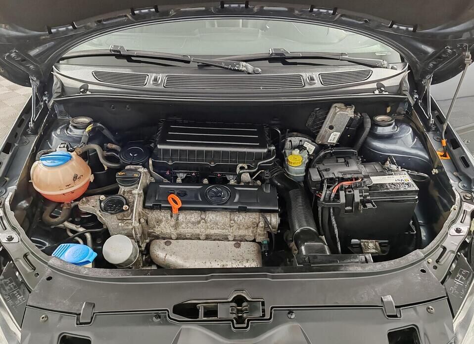 Skoda Fabia, II Рестайлинг 1.6 AT (105 л.с.)