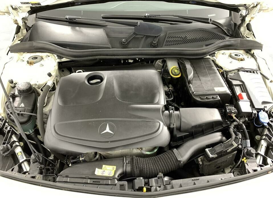 Mercedes-Benz A-Класс 180 1.6 AMT (122 л.с.)