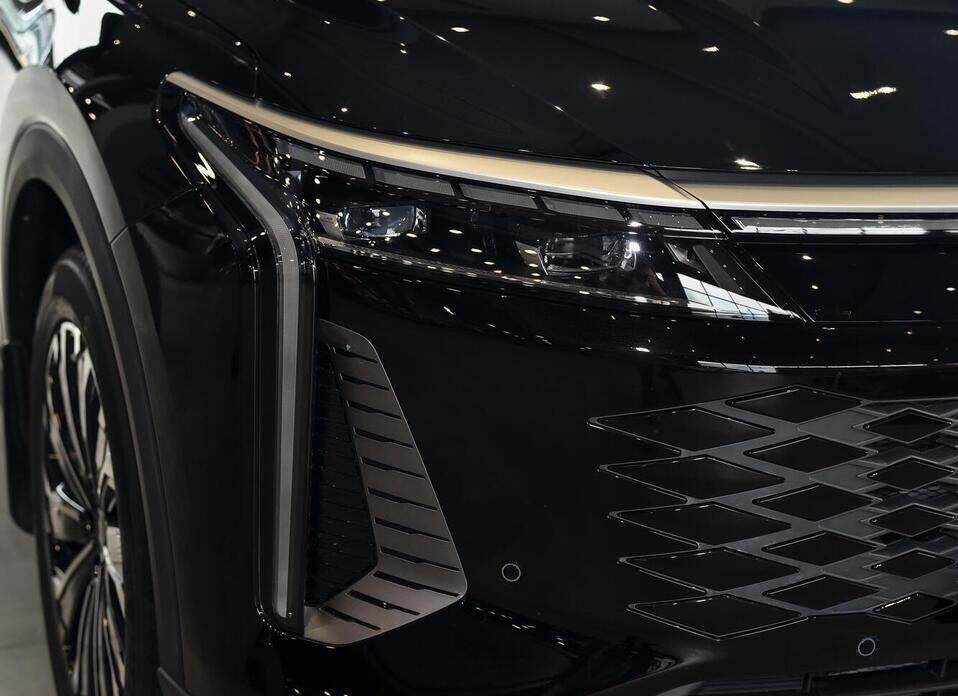 EXEED RX 2.0 AT (249 л.с.) 4WD