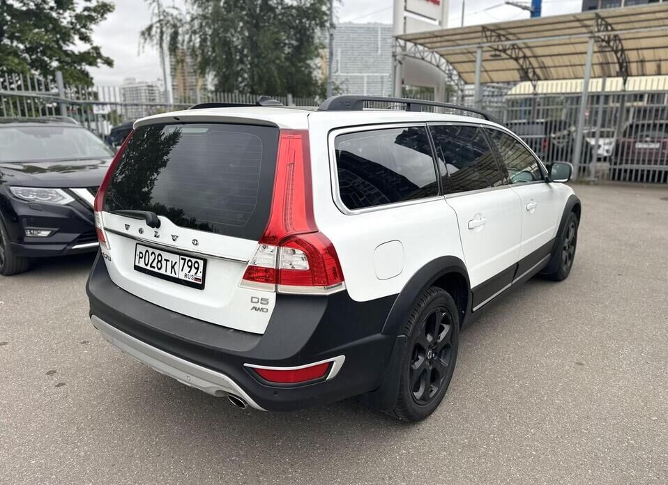 Volvo XC70 2.4d AT (215 л.с.) 4WD