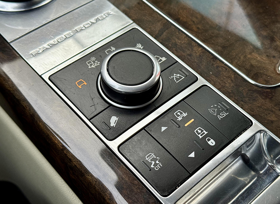 Land Rover Range Rover, IV 4.4d AT (339 л.с.) 4WD