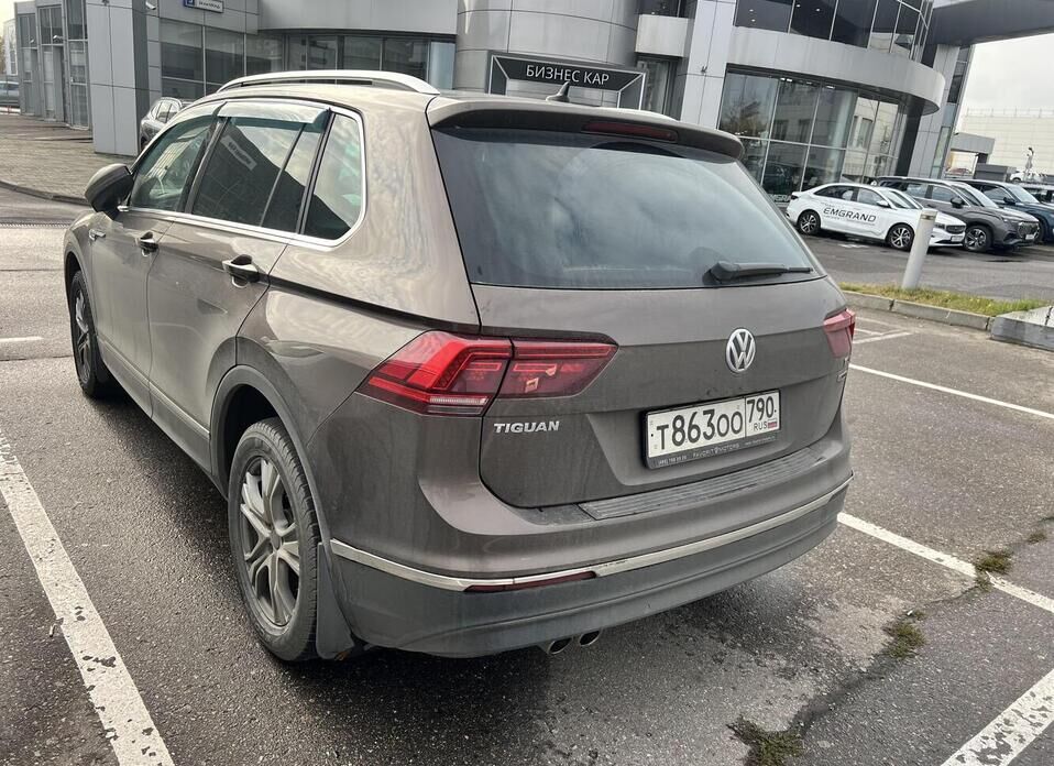 Volkswagen Tiguan, II 2.0d AMT (150 л.с.) 4WD