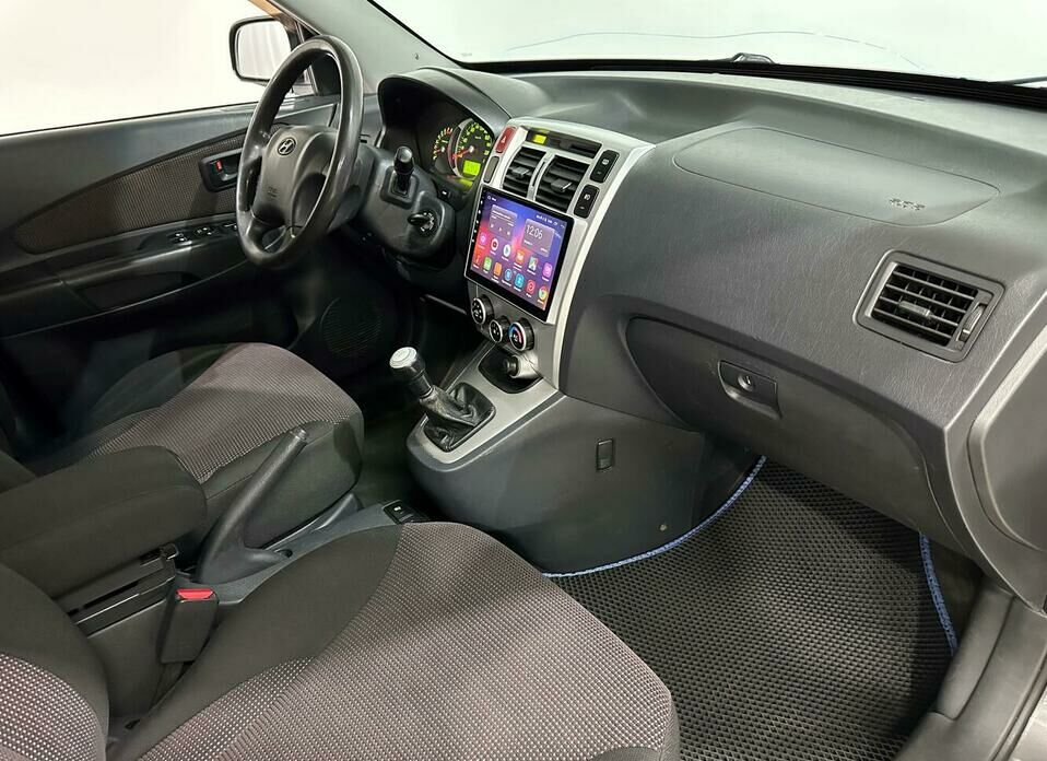 Hyundai Tucson 2.0 MT (140 л.с.) 4WD