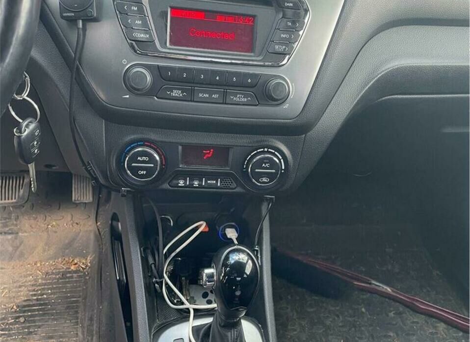 Kia Rio 4-speed 1.6 AT (123 л.с.)