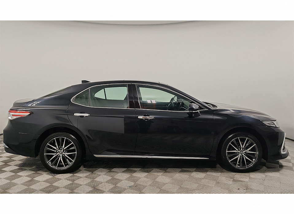 Toyota Camry, VIII (XV70) Рестайлинг 2.5 AT (209 л.с.)