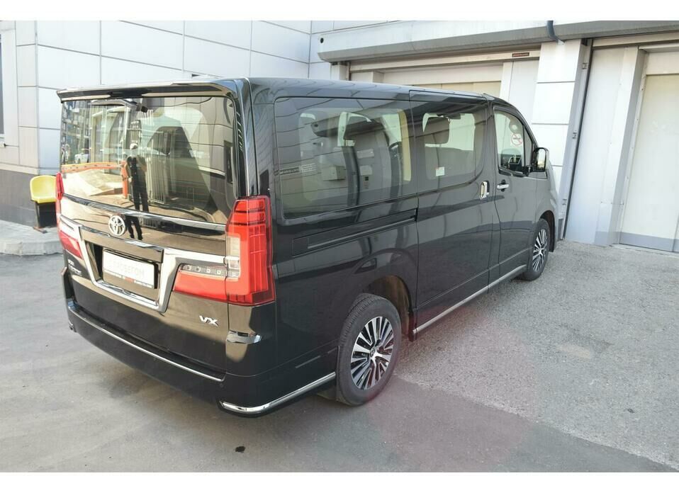 Toyota HiAce 2.8d AT (150 л.с.)