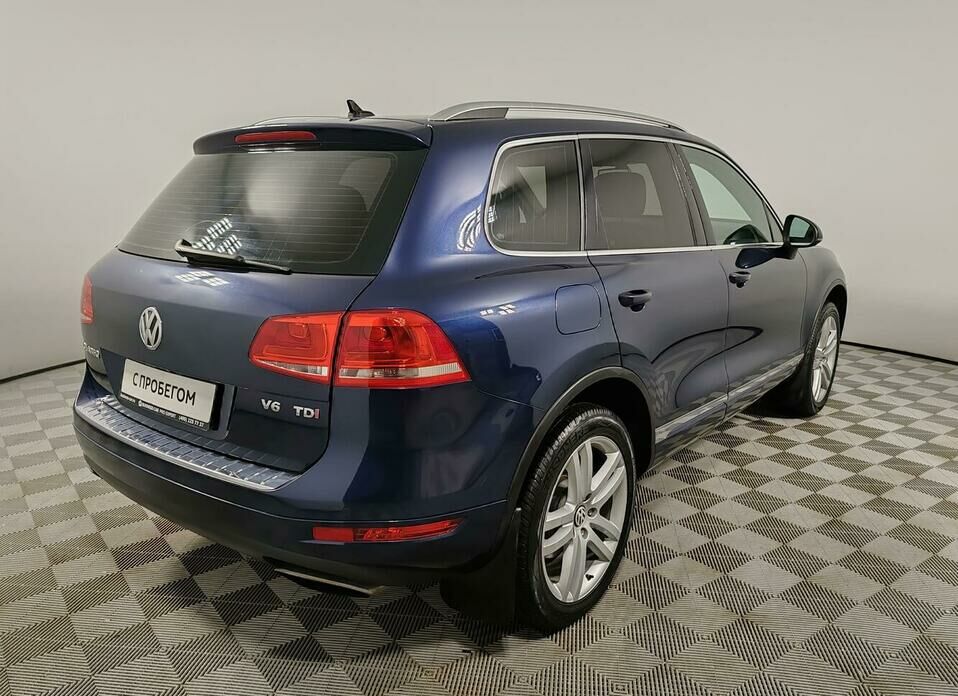 Volkswagen Touareg 3.0d AT (245 л.с.) 4WD