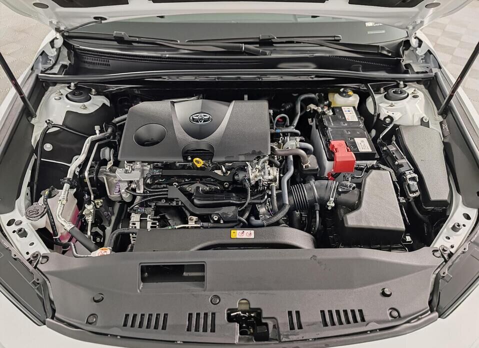 Toyota Camry, IX (XV80) China Market 2.0 CVT (173 л.с.)