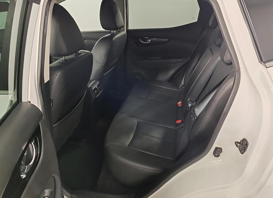 Nissan Qashqai, II Рестайлинг 2.0 CVT (144 л.с.) 4WD