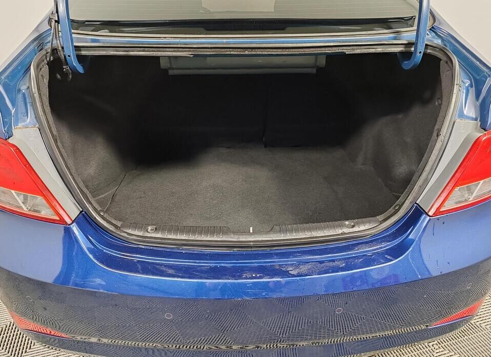 Hyundai Solaris, I Рестайлинг 1.6 AT (123 л.с.)