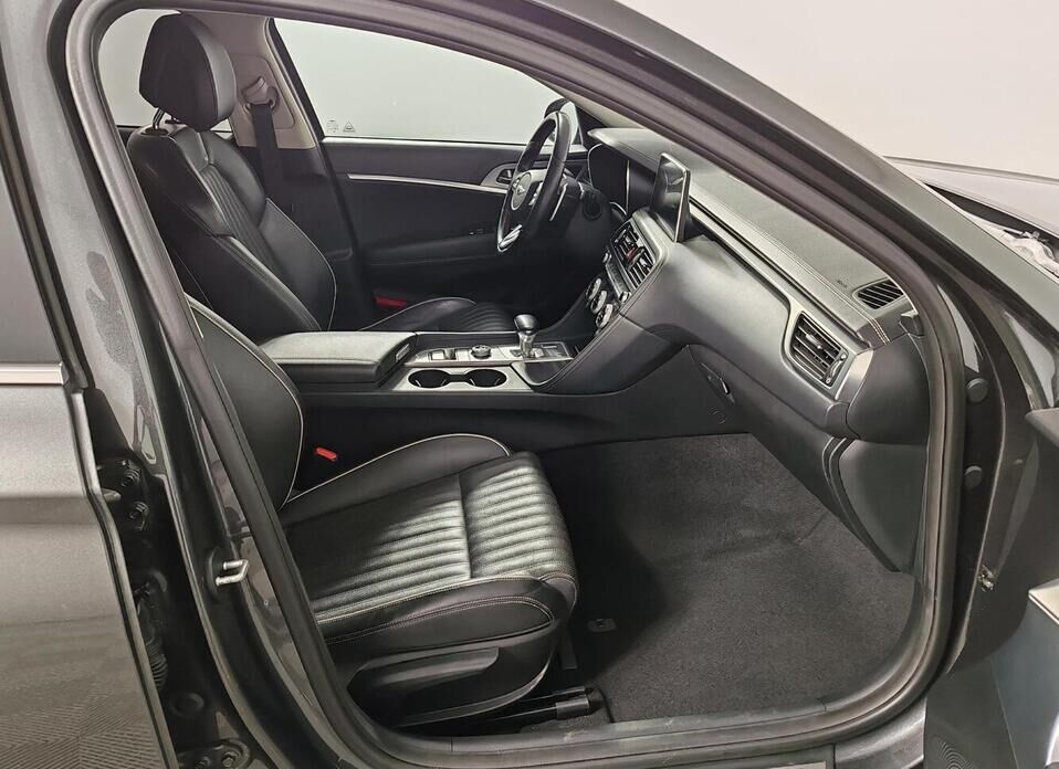 Genesis G70, I 2.0 AT (197 л.с.) 4WD