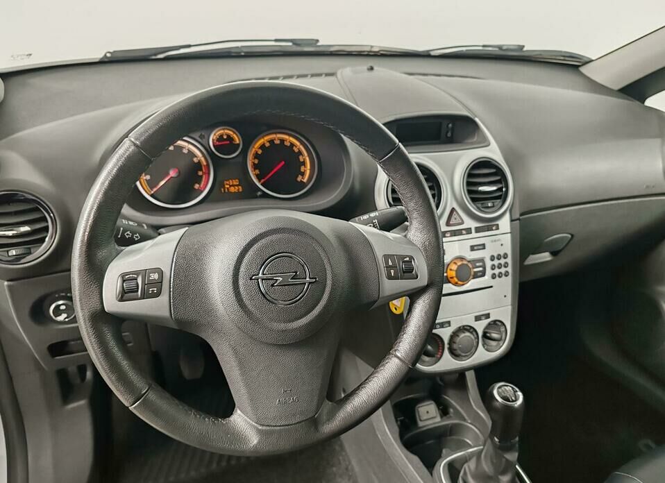 Opel Corsa 1.4 MT (100 л.с.)