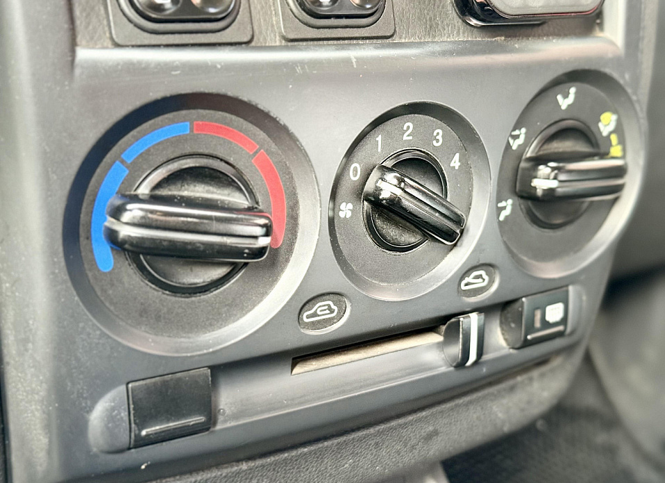 Hyundai Getz, I Рестайлинг 1.1 MT (66 л.с.)