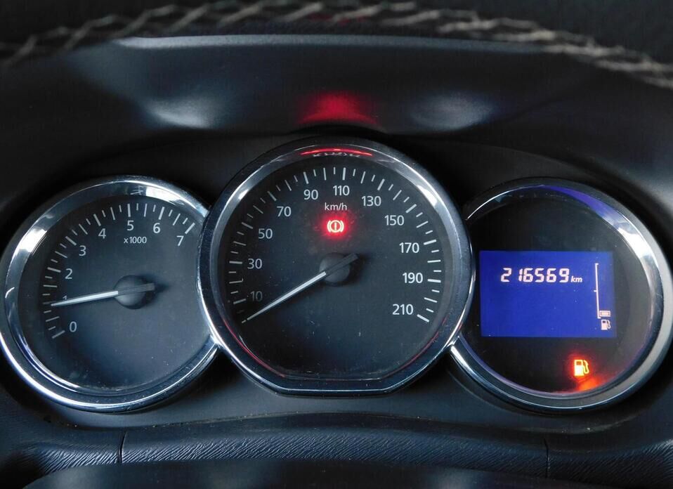 Nissan Terrano, III (D10) 2.0 MT (143 л.с.) 4WD