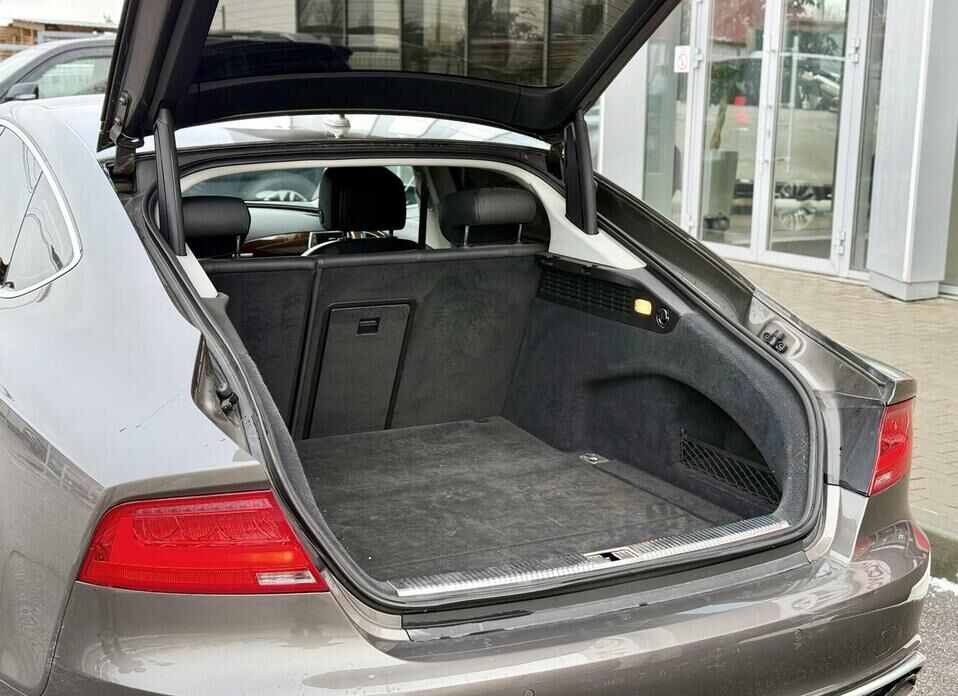 Audi A7, I (4G) 3.0 AMT (300 л.с.) 4WD