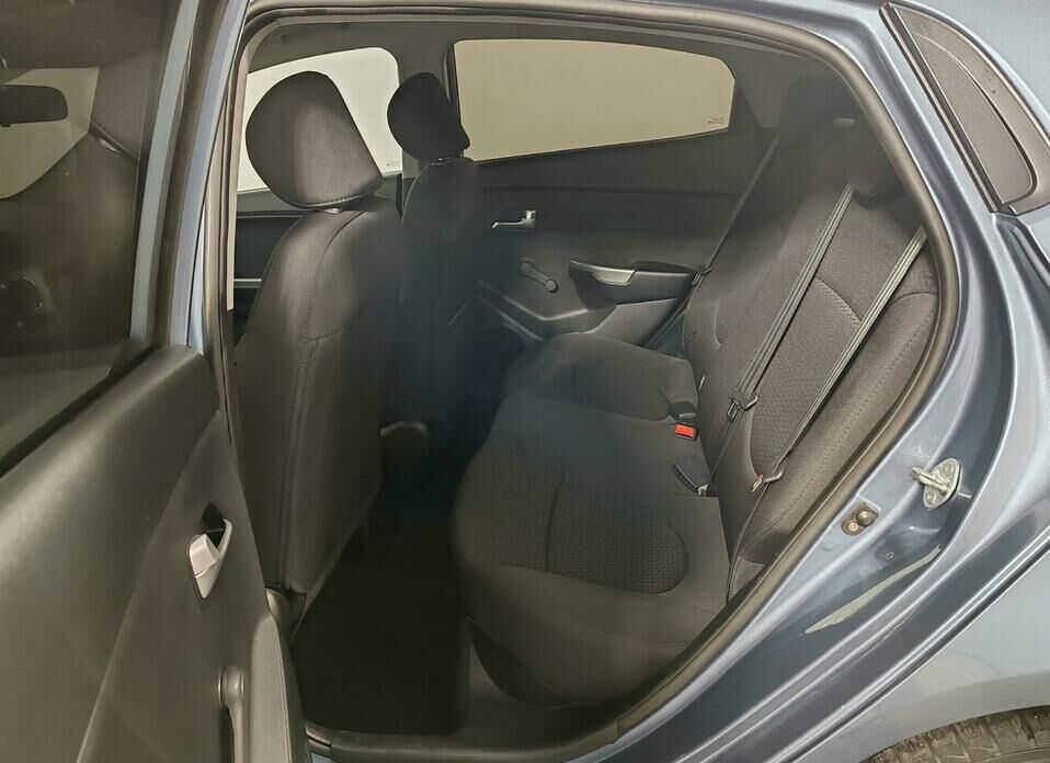 Kia Rio 1.4 MT (107 л.с.)