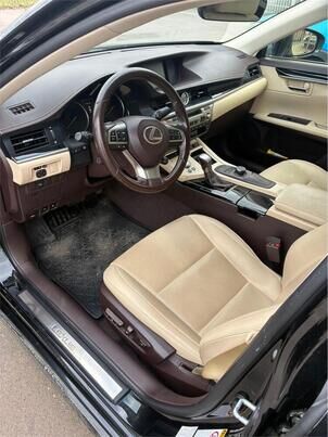 Lexus ES, 2017&nbsp;г., 49&nbsp;284&nbsp;км