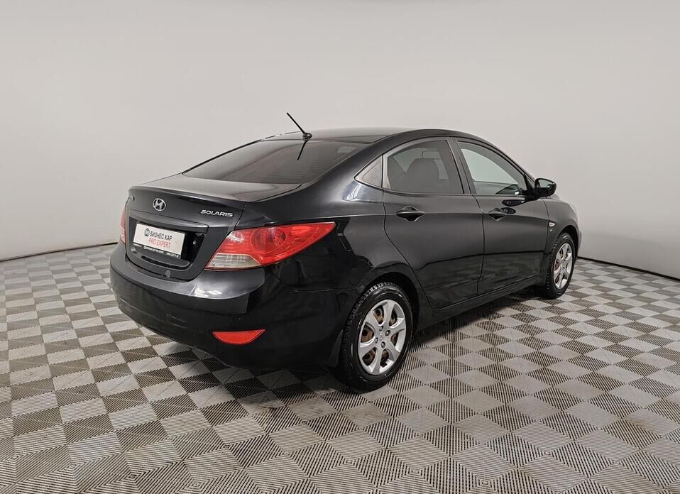 Hyundai Solaris, I 1.6 AT (123 л.с.)