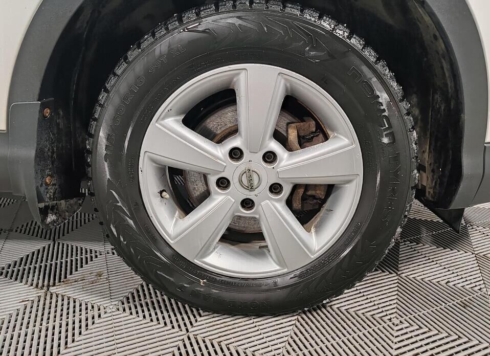 Nissan Qashqai, II 2.0 CVT (144 л.с.)