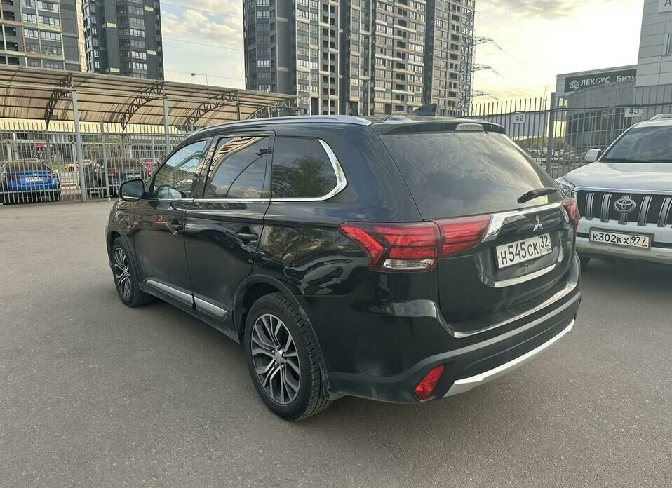 Mitsubishi Outlander 2.0 CVT (146 л.с.) 4WD