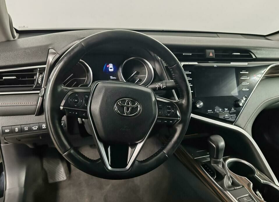 Toyota Camry 3.5 AT (249 л.с.)