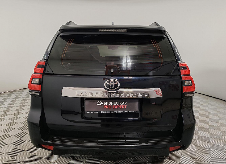 Toyota Land Cruiser Prado, 150 Series Рестайлинг 2 2.8d AT (177 л.с.) 4WD