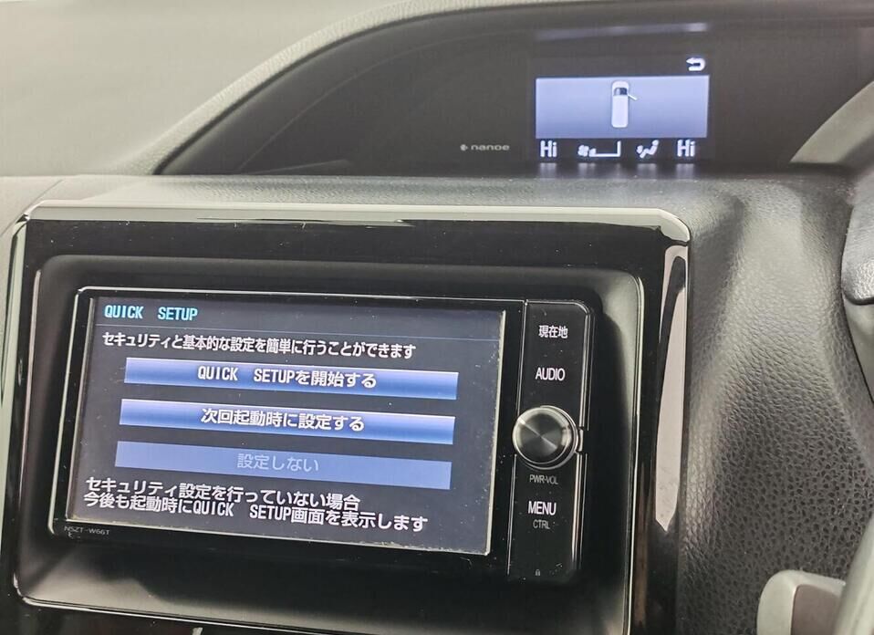 Toyota Voxy, III (R80) 1.8hyb CVT (99 л.с.)